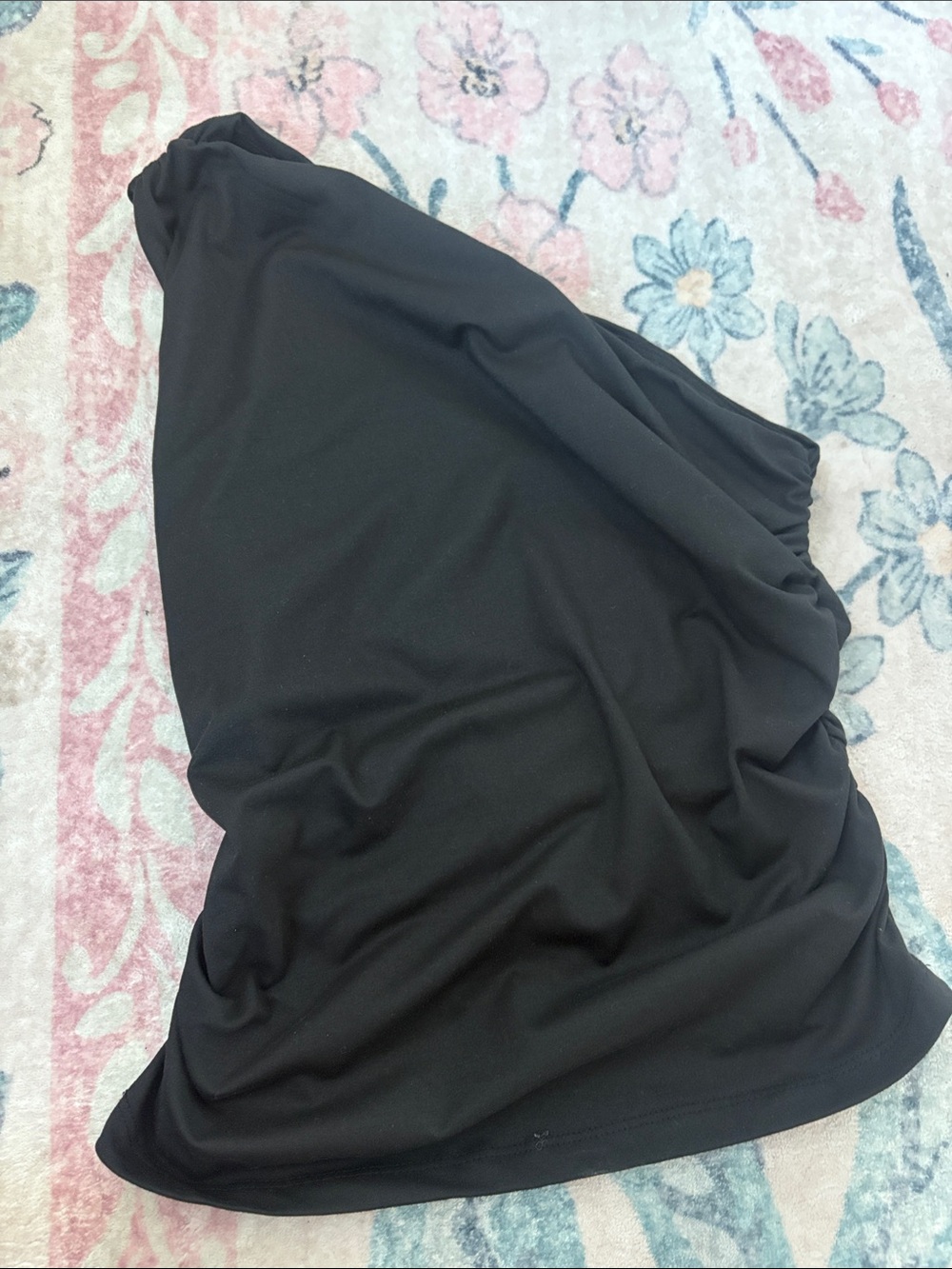 Black Women's Skirt - Sleek Everyday Style